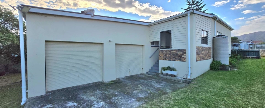 4 Bedroom Property for Sale in Gansbaai Central Western Cape